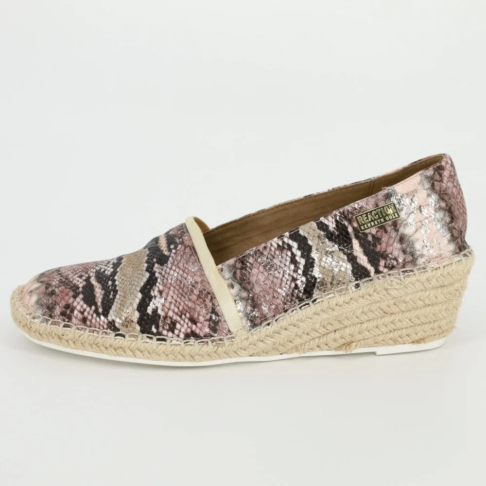 KENNETH COLE REACTION Clo A-Line‎ Wedge